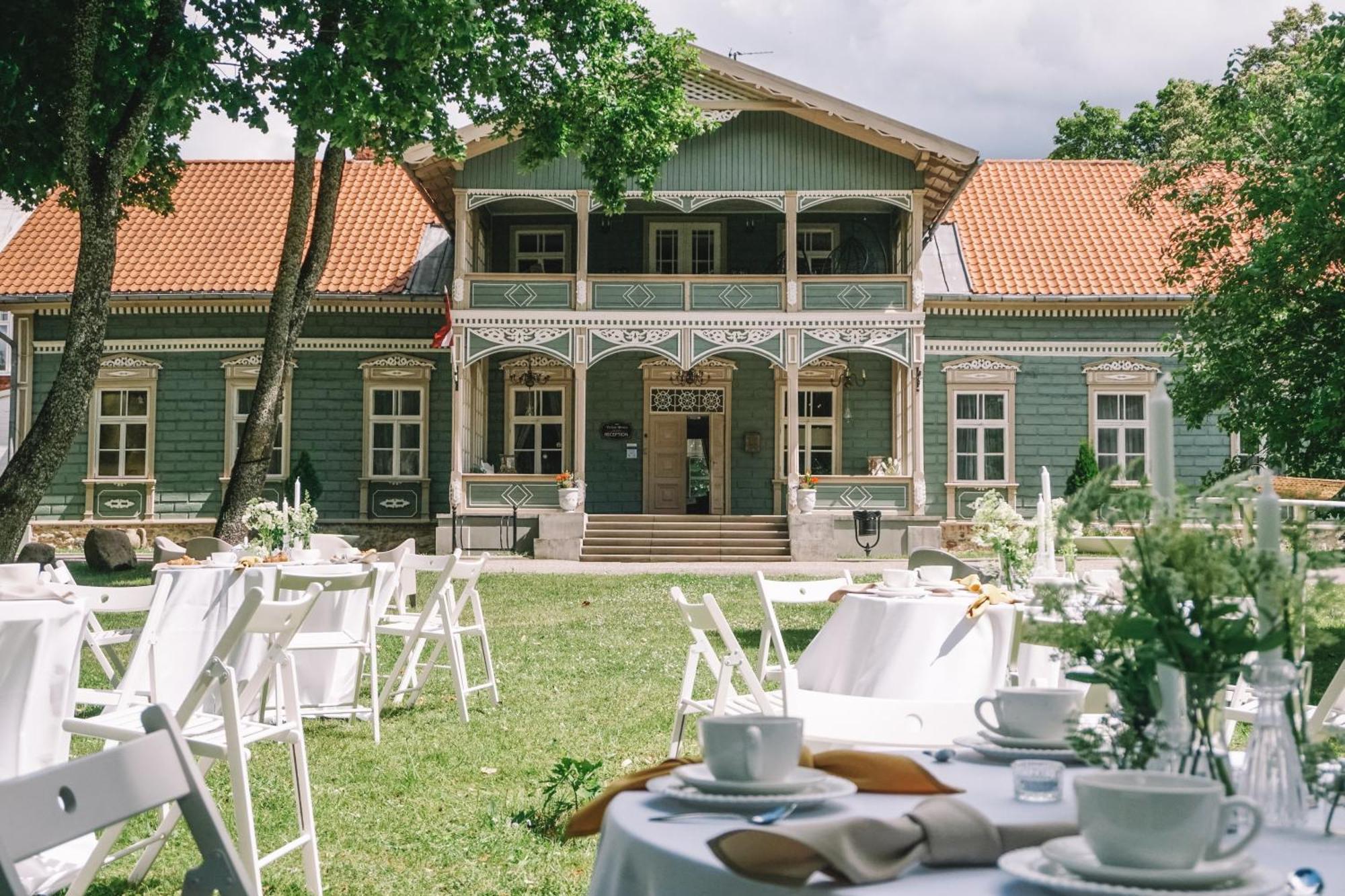 Boutique Hotel Virkas Muiza Kuldiga Bagian luar foto