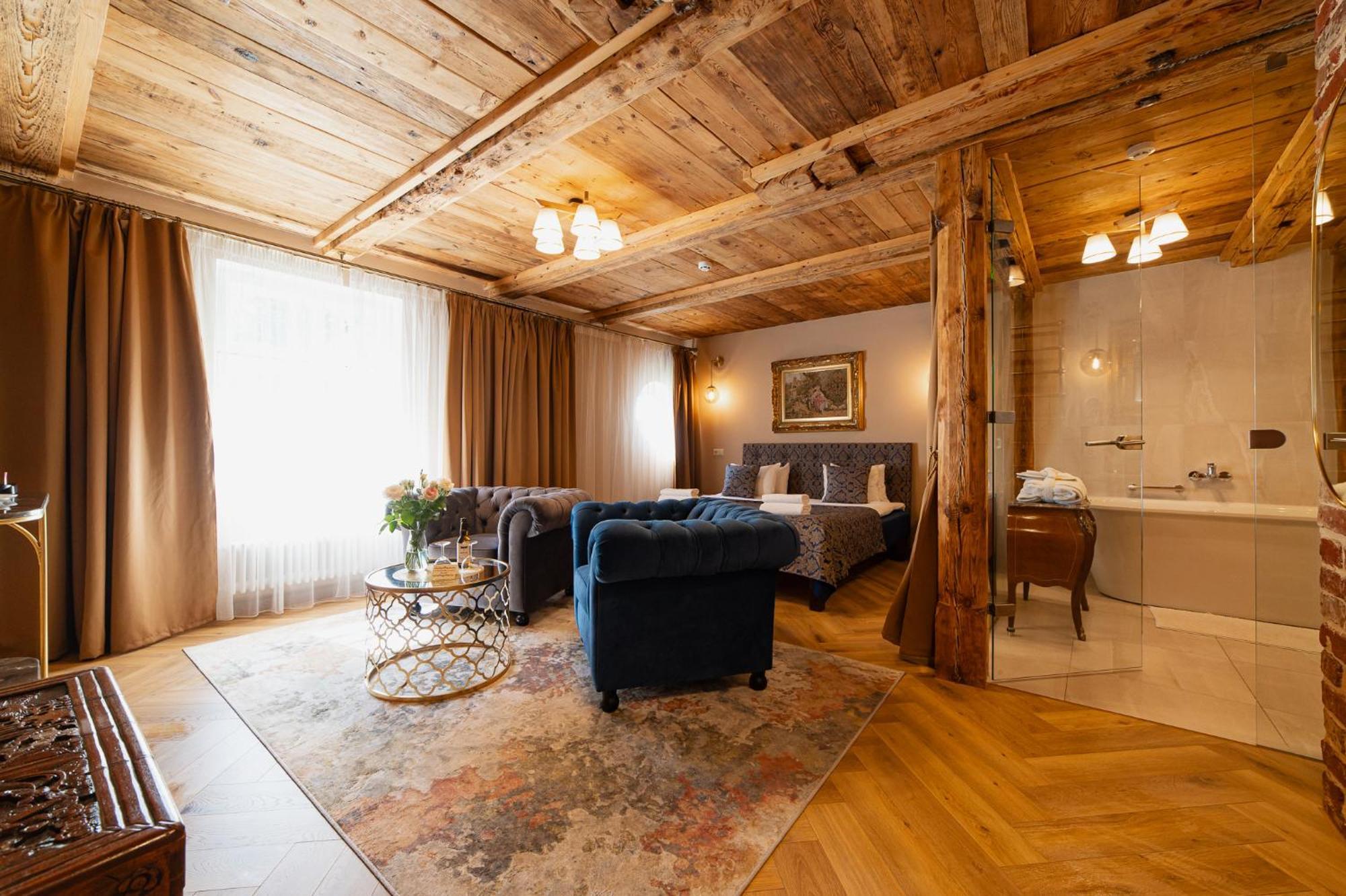 Boutique Hotel Virkas Muiza Kuldiga Bagian luar foto