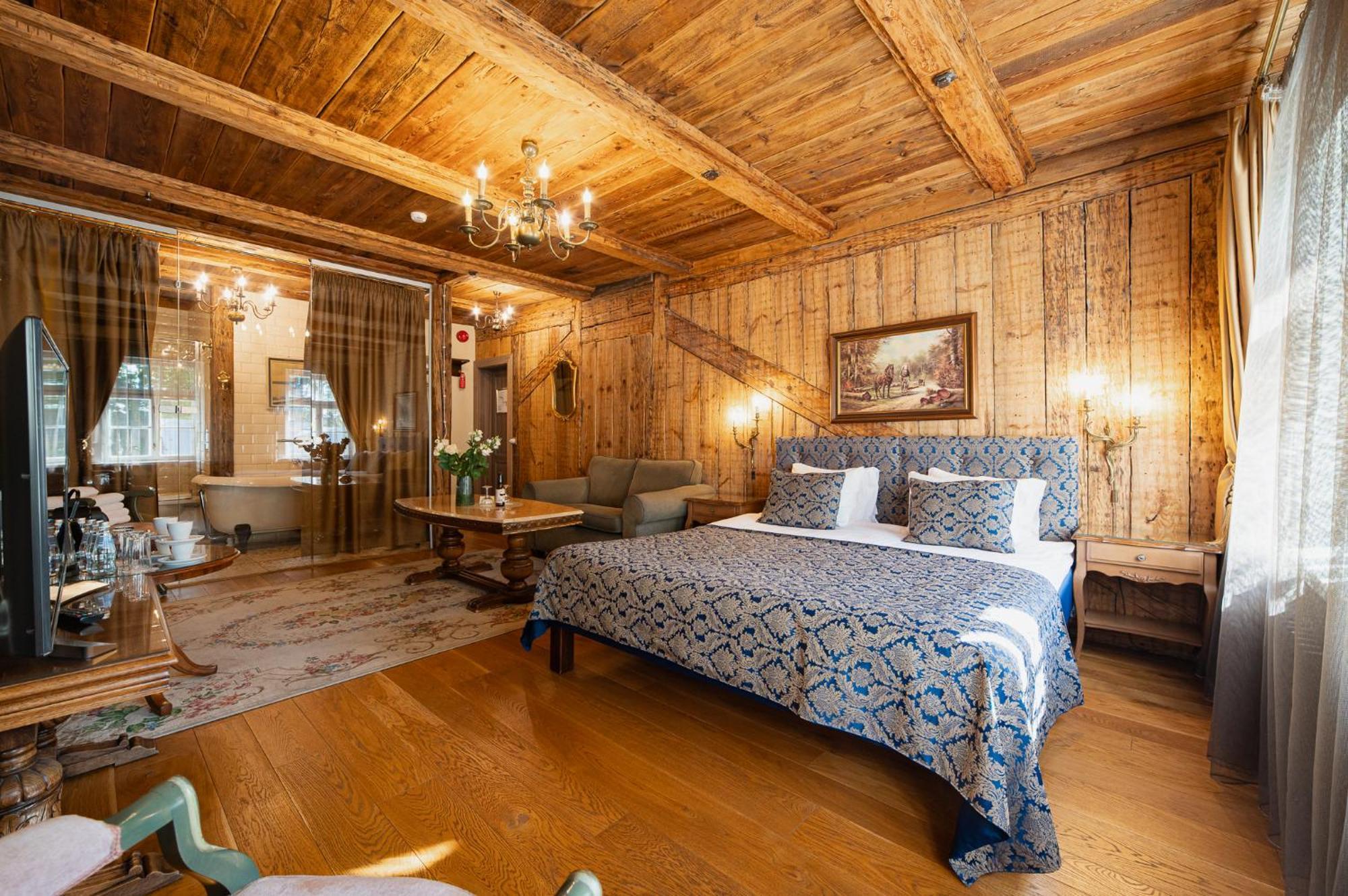 Boutique Hotel Virkas Muiza Kuldiga Bagian luar foto